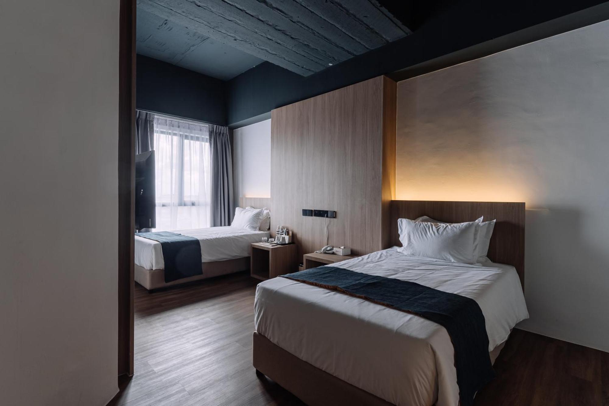 Impiana By Roxy Hotel Kuching Exterior foto