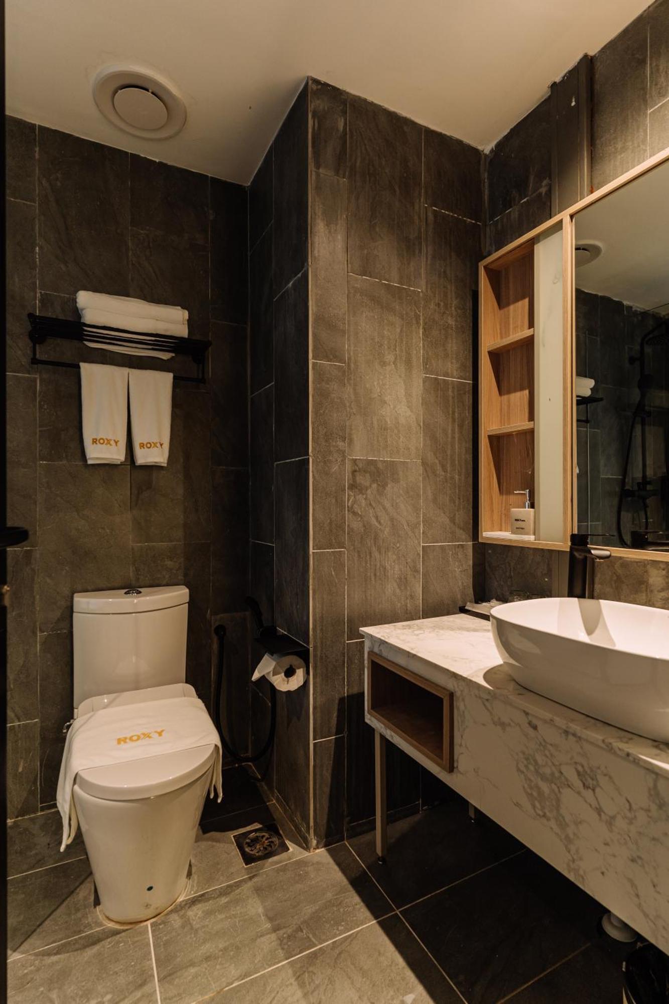 Impiana By Roxy Hotel Kuching Exterior foto